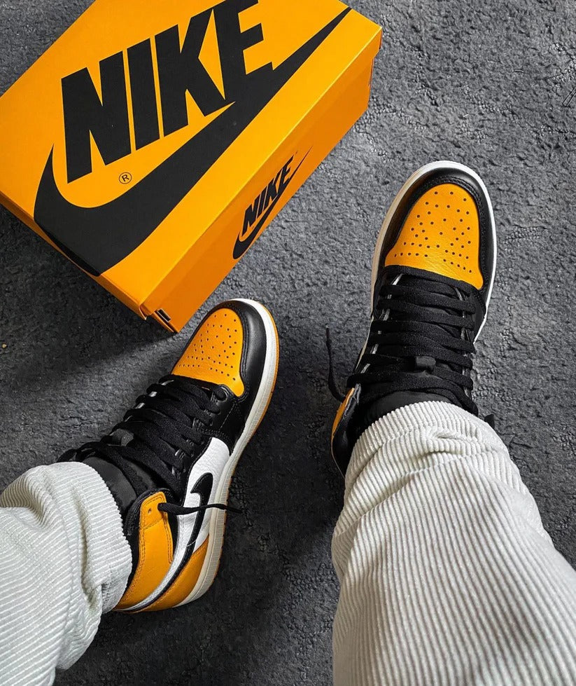 Air Jordan 1 High Taxi