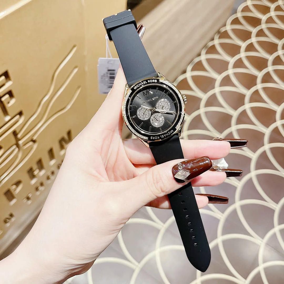 Michael Kors Modern Series