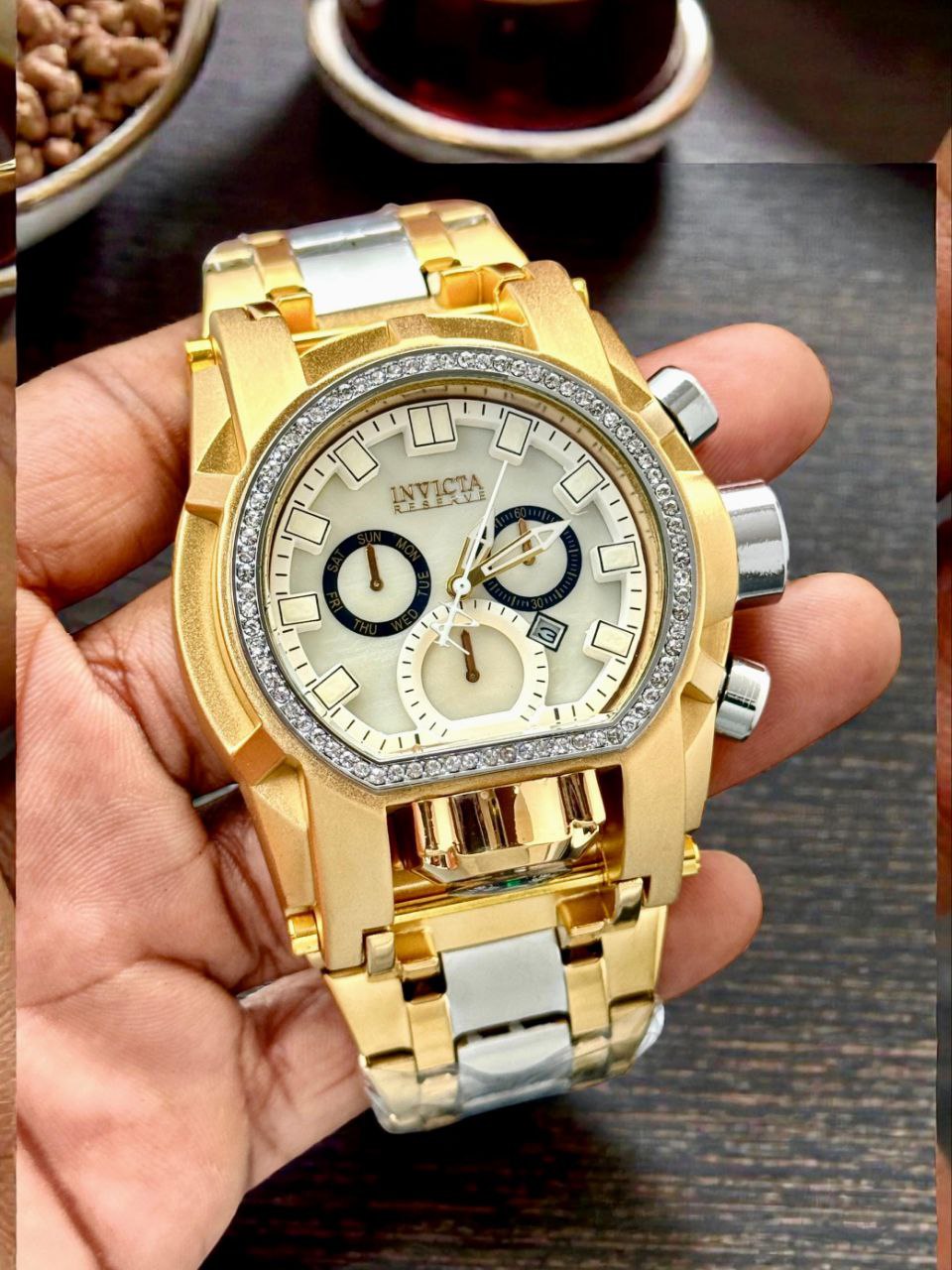 INVICTA Reserve Collection